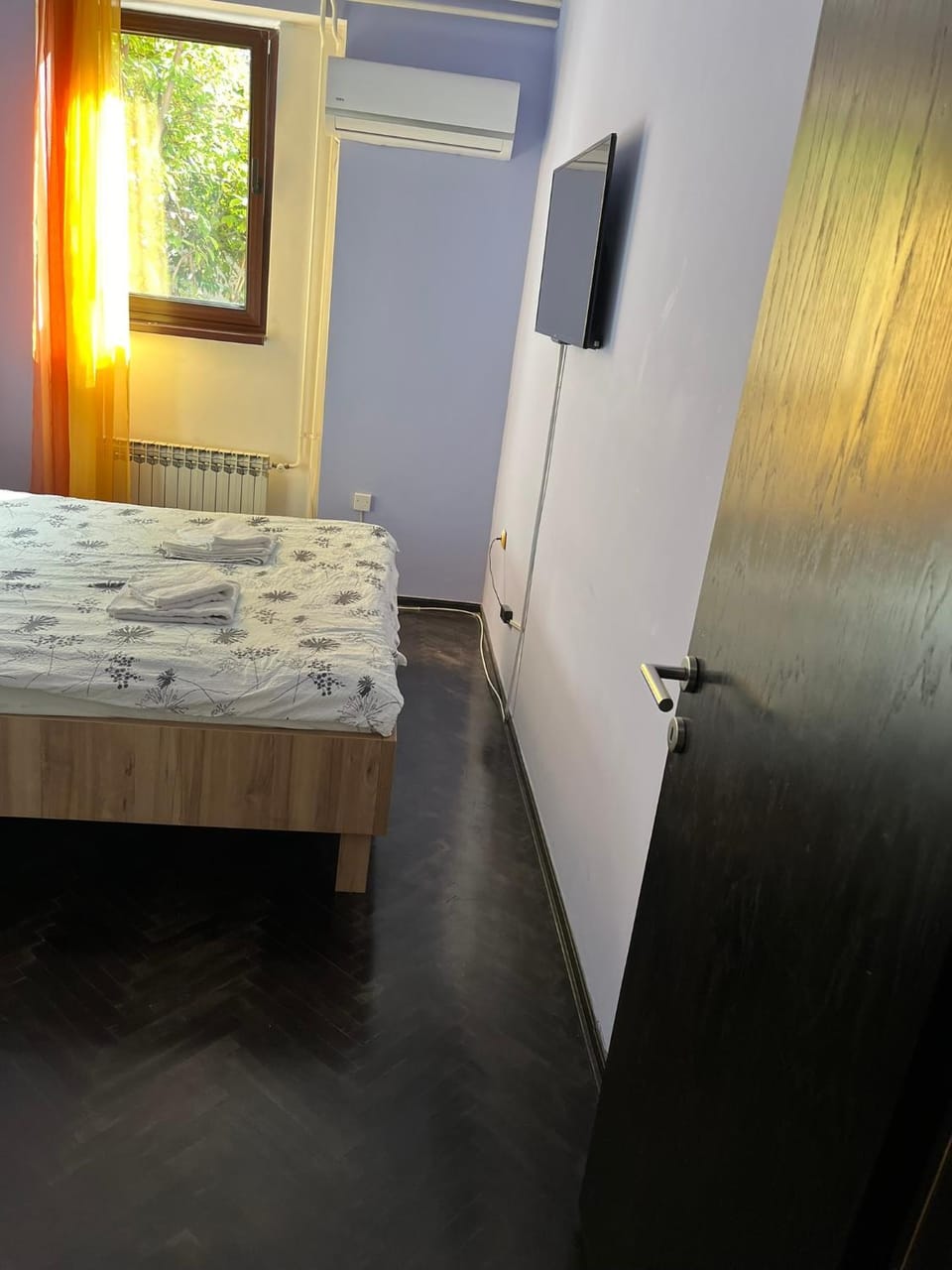 Bed, TV and multimedia, Photo of the whole room, Bedroom, internet