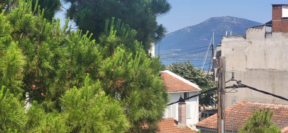 Lantzos Studios Apartment in Euboea