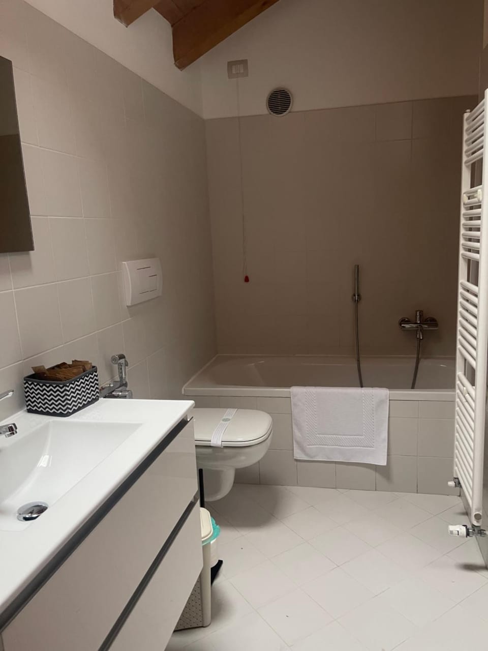Bathroom, Bath