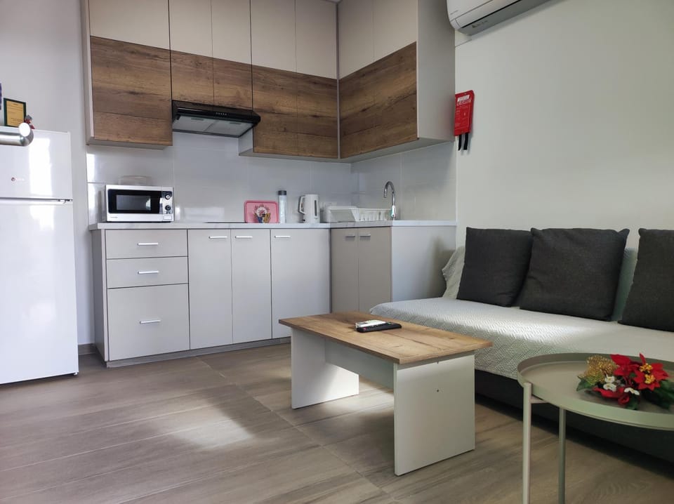 Kitchen or kitchenette, Seating area