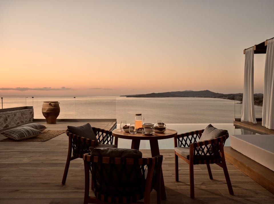 Natural landscape, View (from property/room), Balcony/Terrace, Seating area, Dining area, Sea view, Sunset