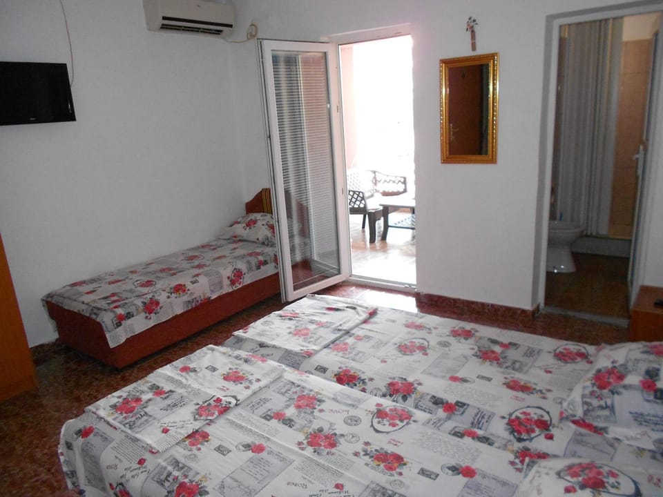 Kuća Todorović Apartment in Budva