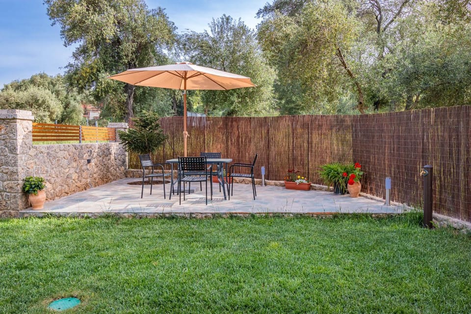 Patio, Garden