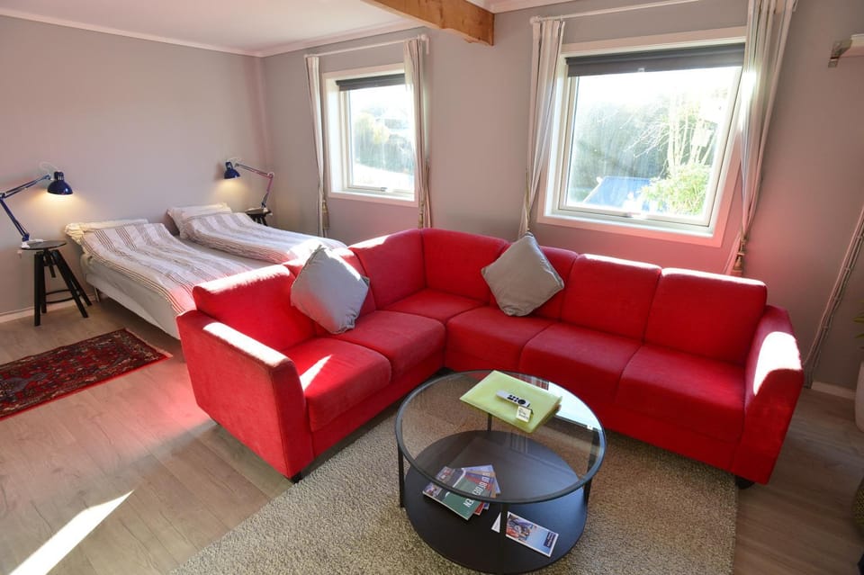 Guesthouse in Manger, Radøy Island House in Vestland