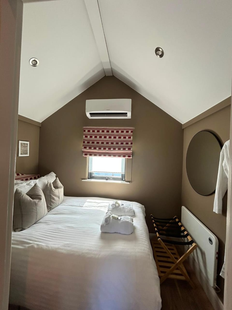 Water Cabin With Water Sports Equipment and Bikes, Bath Cabin in England