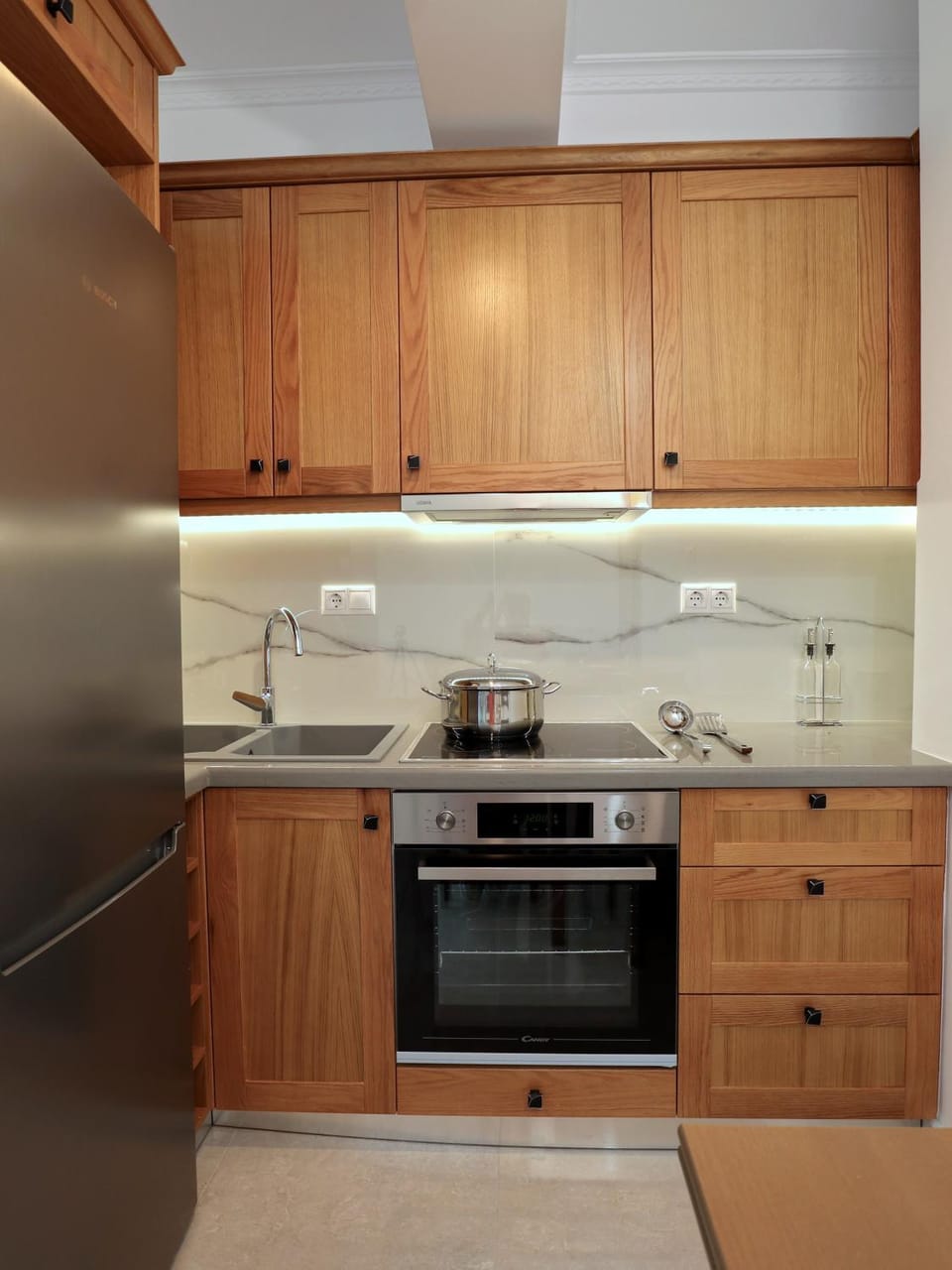 Kitchen or kitchenette, pet friendly, stove