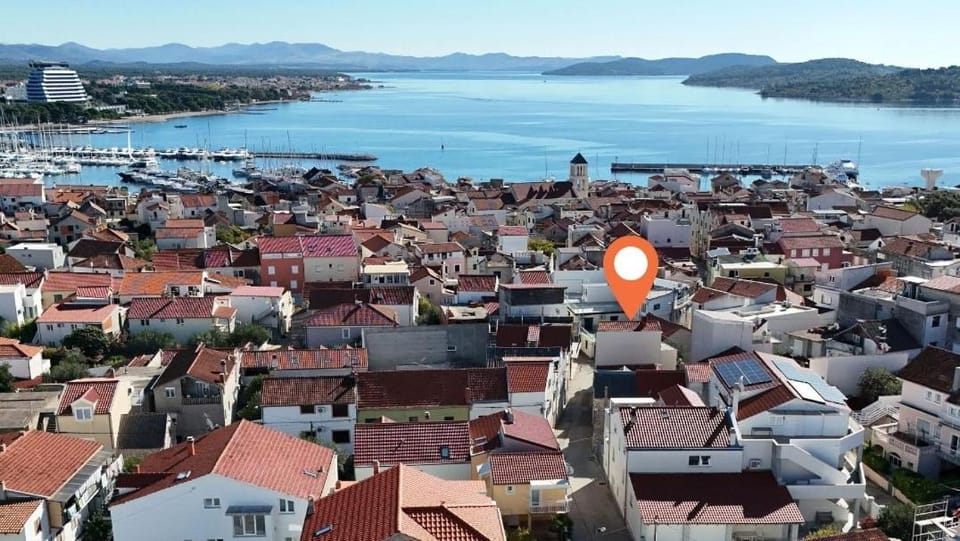 Neighbourhood, Bird's eye view, City view, Sea view