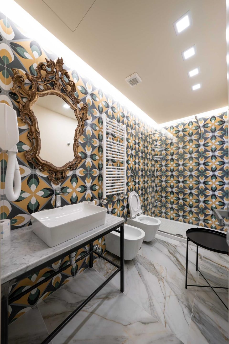Ventaglieri 74 by Dimorra Bed and Breakfast in Naples