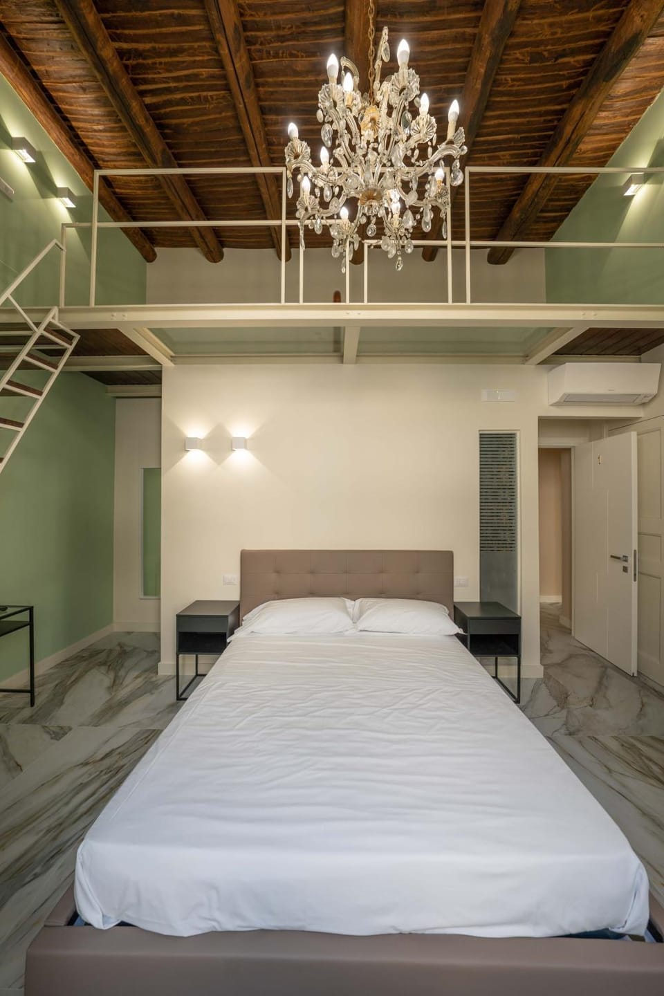 Ventaglieri 74 by Dimorra Bed and Breakfast in Naples