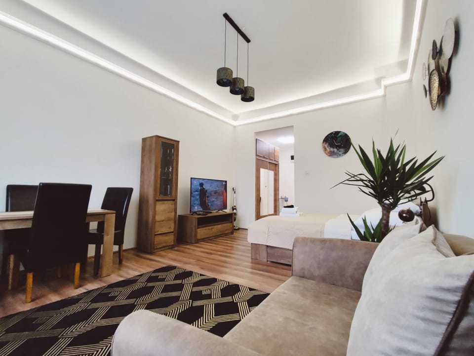Bed, Living room