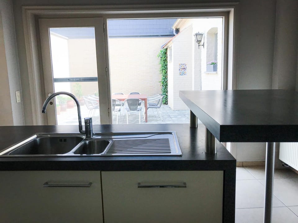 Inner courtyard view, kitchen