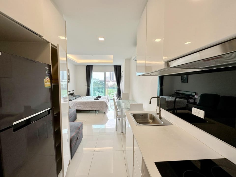 One Tower by ThaiminatorPattaya 3 Apartment in Pattaya City