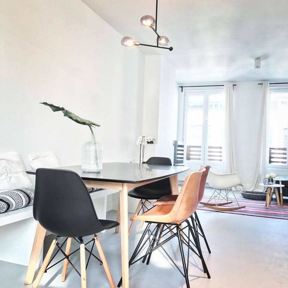 Living room, Dining area