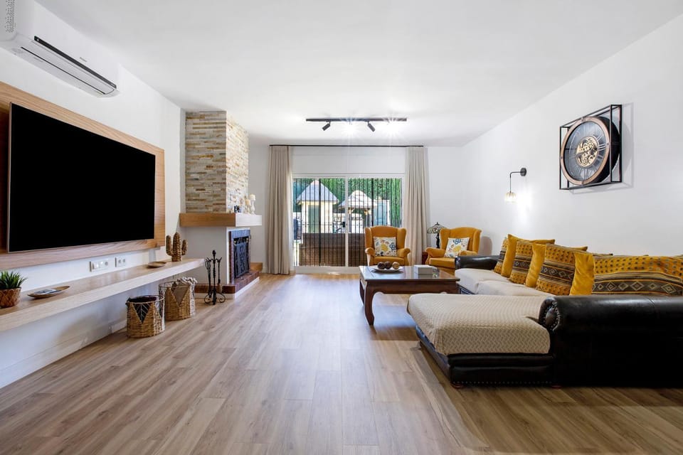 Property building, Living room
