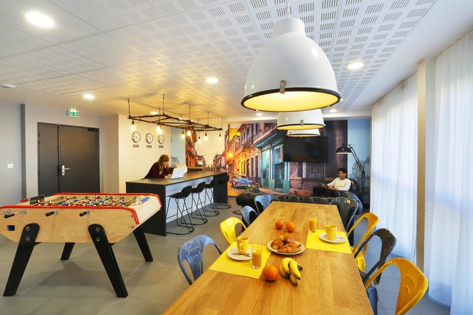 Communal lounge/ TV room, Seating area