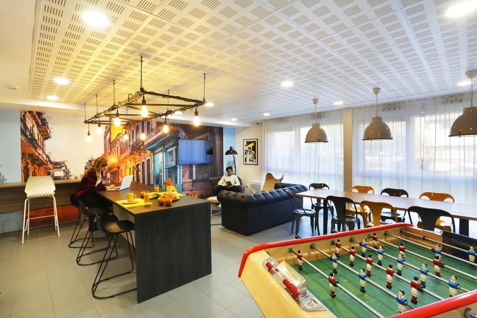 Communal lounge/ TV room, Game Room