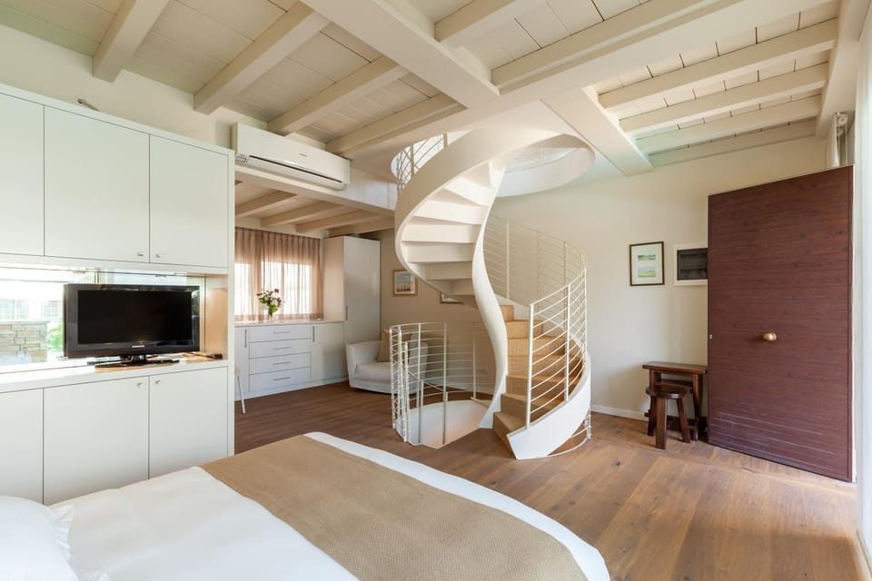 Property building, Living room