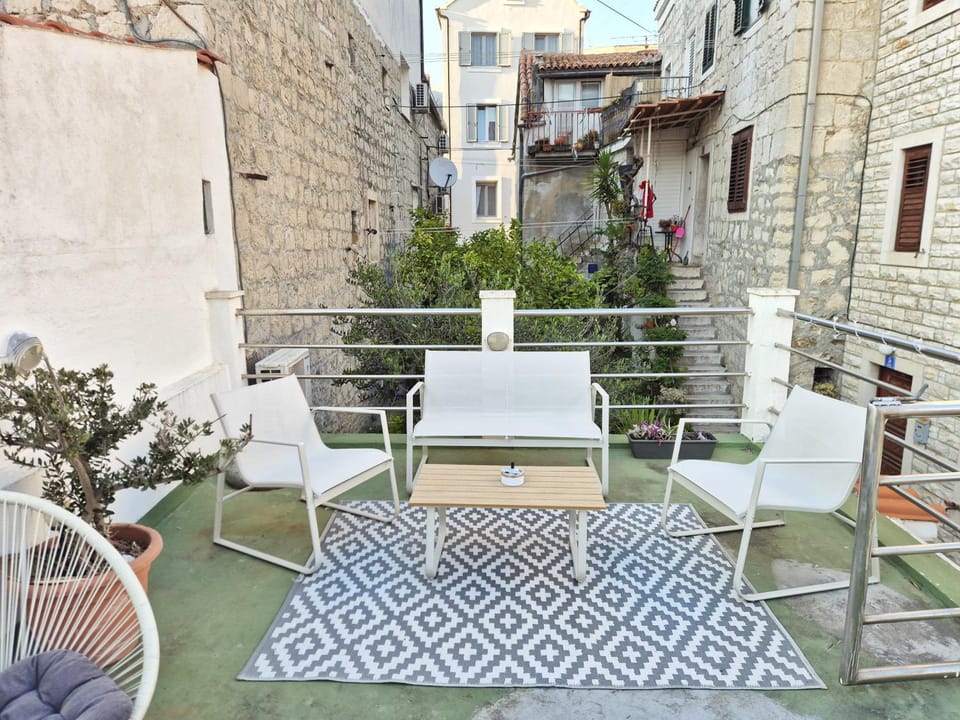 Balcony/Terrace, Seating area
