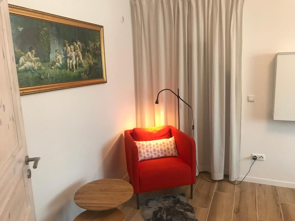 Seating area, Bedroom
