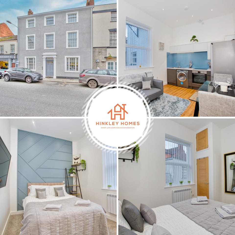 Bed, TV and multimedia, Living room, Photo of the whole room, Seating area, Bedroom