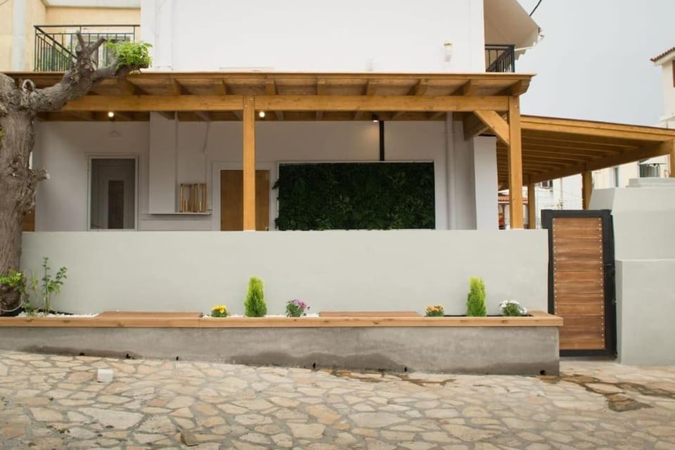 Alfa house w/ view & barbeque in Pythagorion House in Samos, Greece