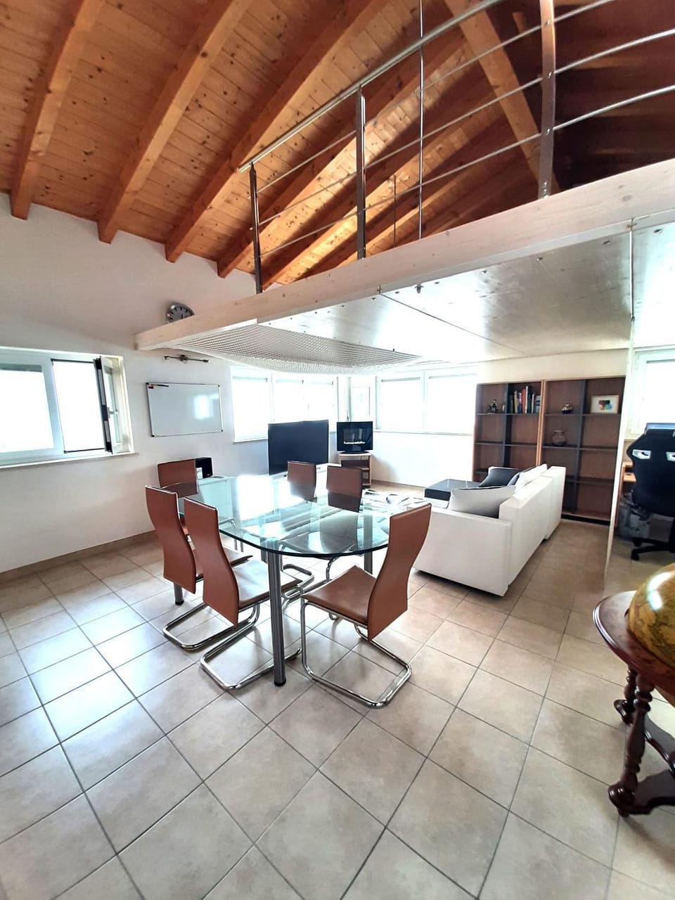 Living room, Dining area