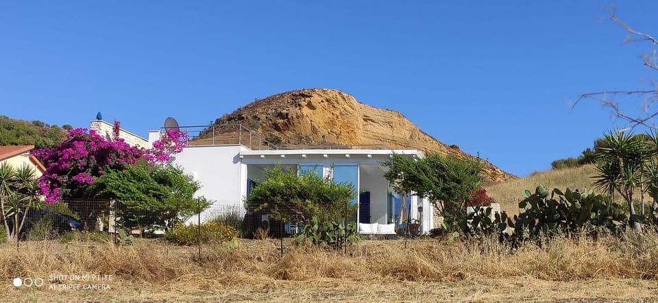Villa La Falesia Villa in Sicily