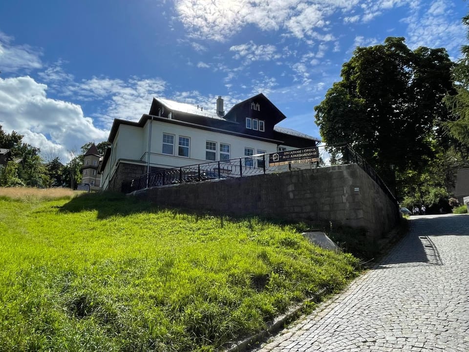 Pod Gołębiem Contactless check in 24h Apartment in Lower Silesian Voivodeship