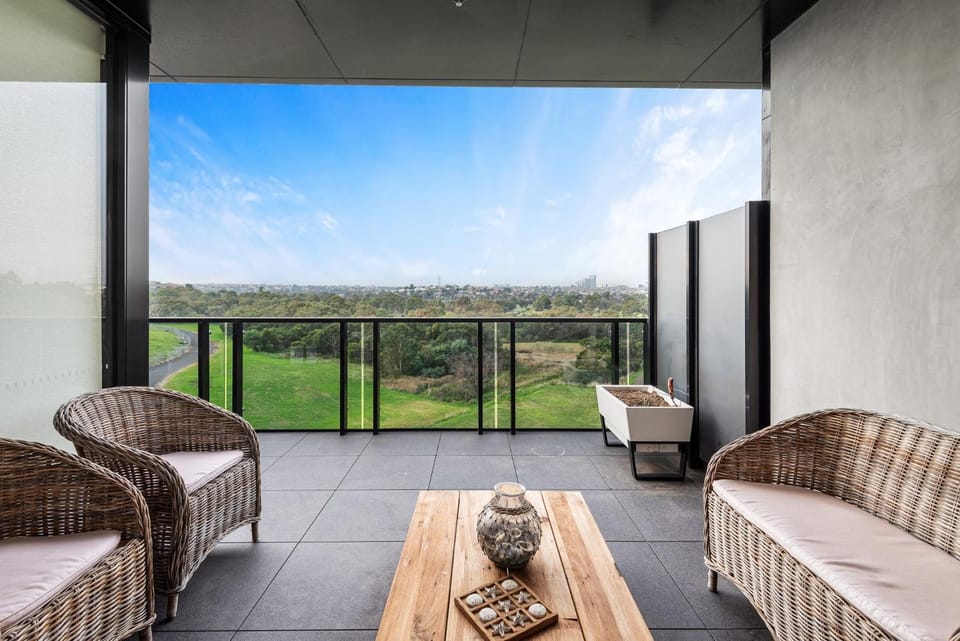 A taste of paradise in inner city suburbia Apartment in Melbourne