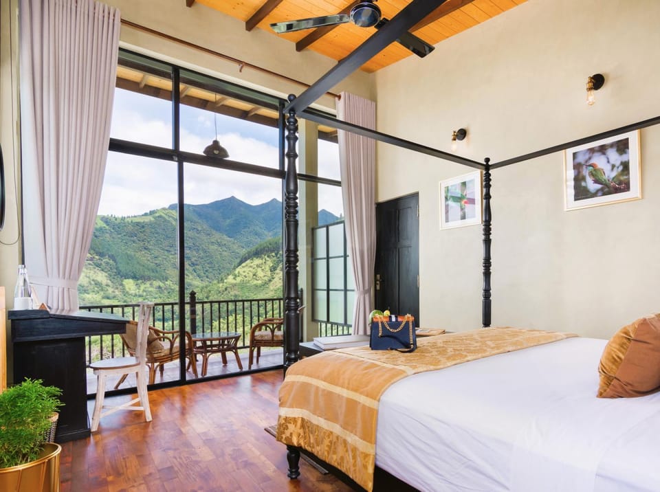 Balcony/Terrace, Bedroom, Mountain view