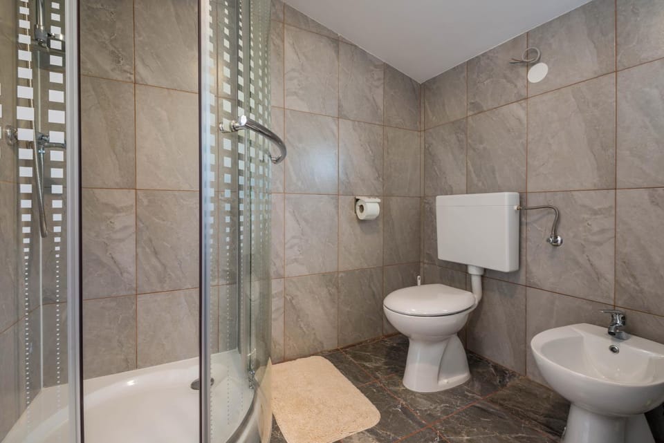 Apartment Radeki Glavica 112b Apartment in Istria County
