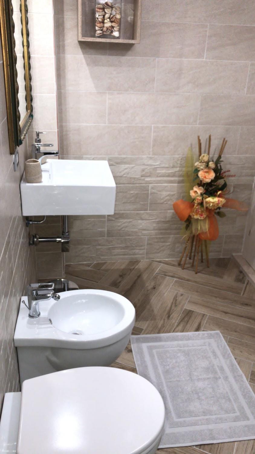 Toilet, Bathroom