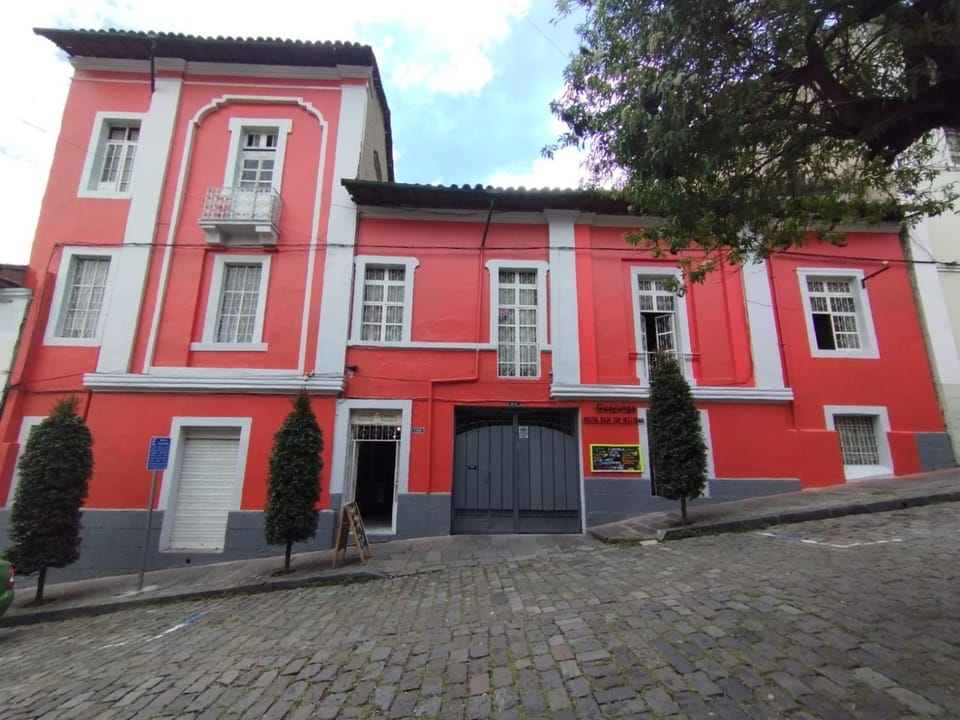 Property building, Facade/entrance