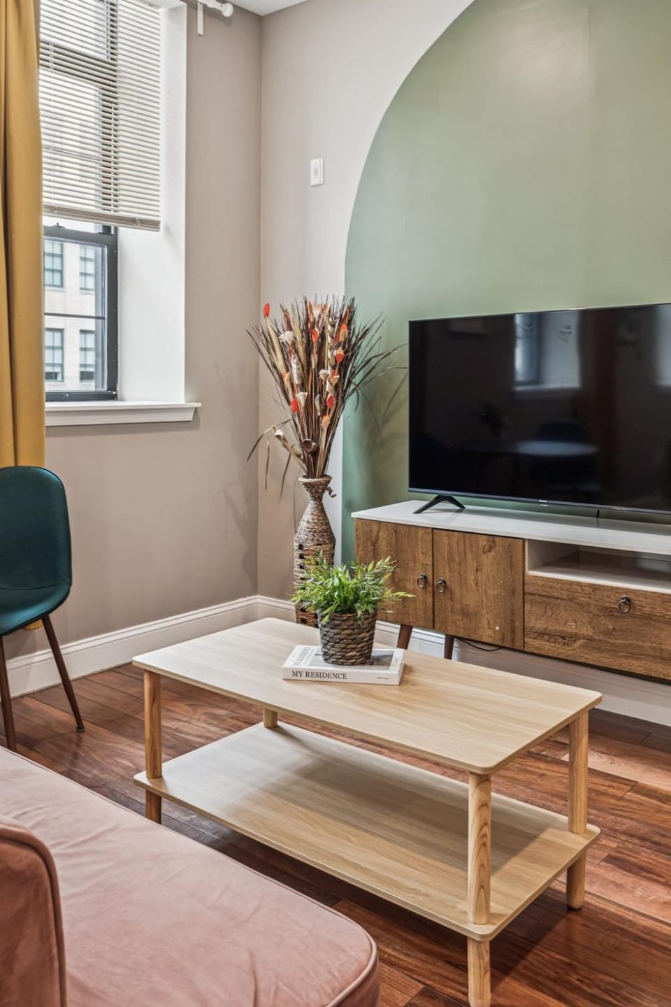 TV and multimedia, Living room, Seating area