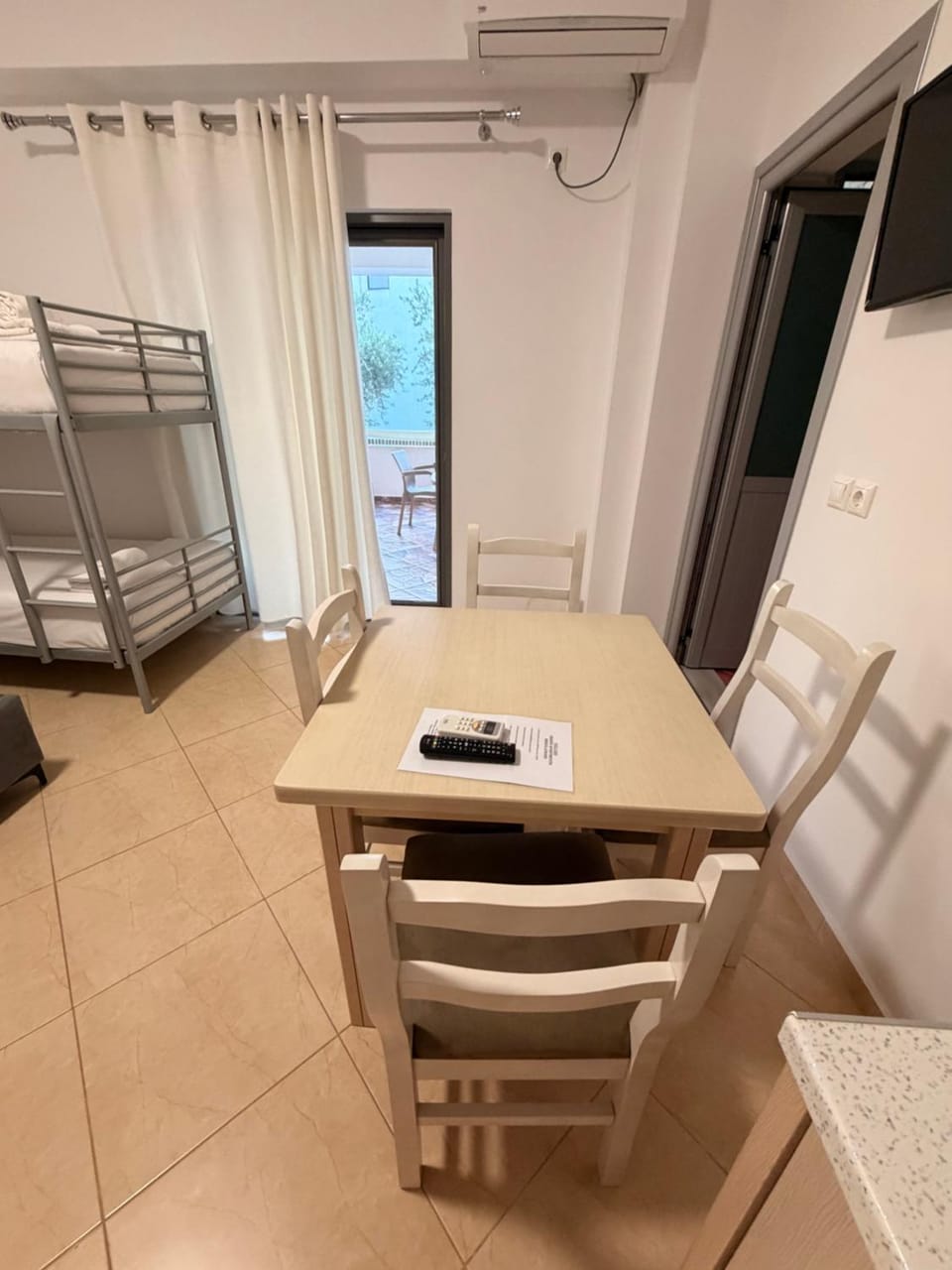 Erjon Apartments Apartment in Ksamil