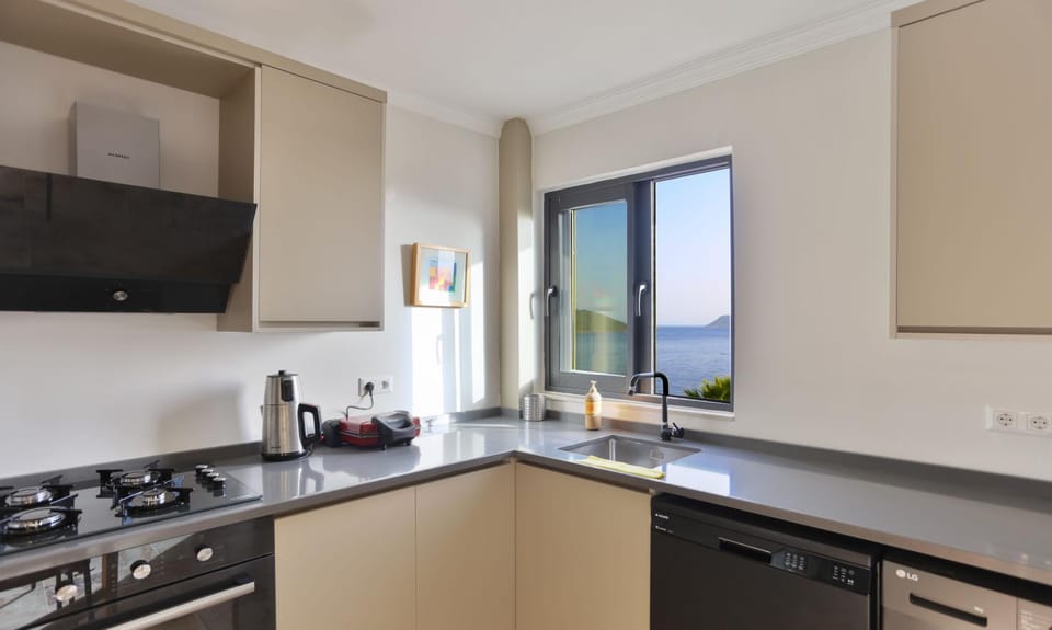 Barış Apartment with Seaview Apartment in Kas