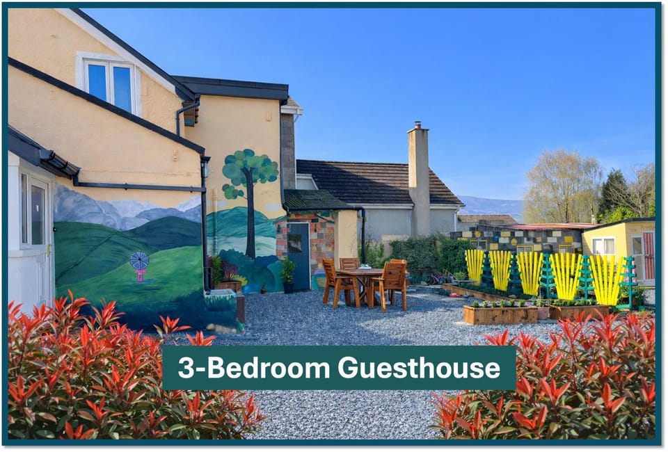 Property building, Day, Garden, Garden view