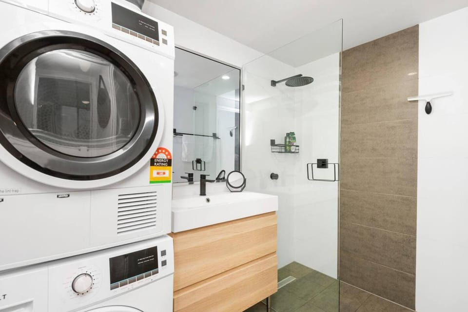 2 Royal Rest Quality 2BR West Perth-parking Apartment in Perth