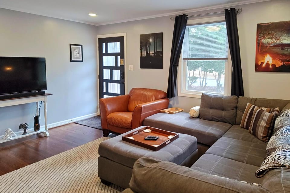Freshly Renovated Raleigh Home Near Downtown! House in Raleigh