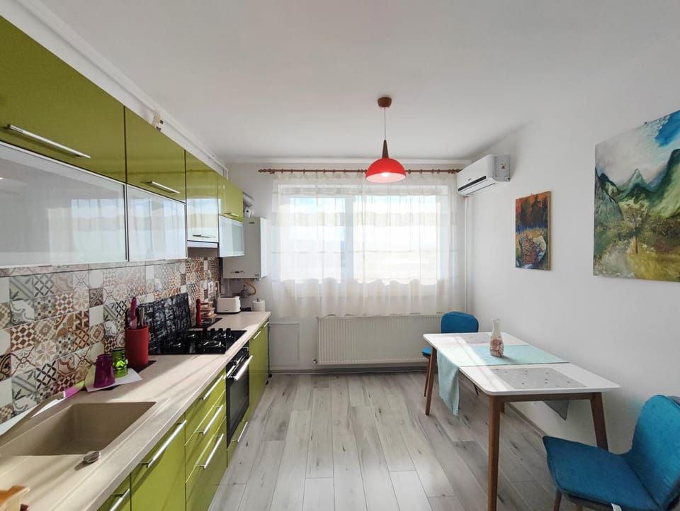 Dining area, Communal kitchen