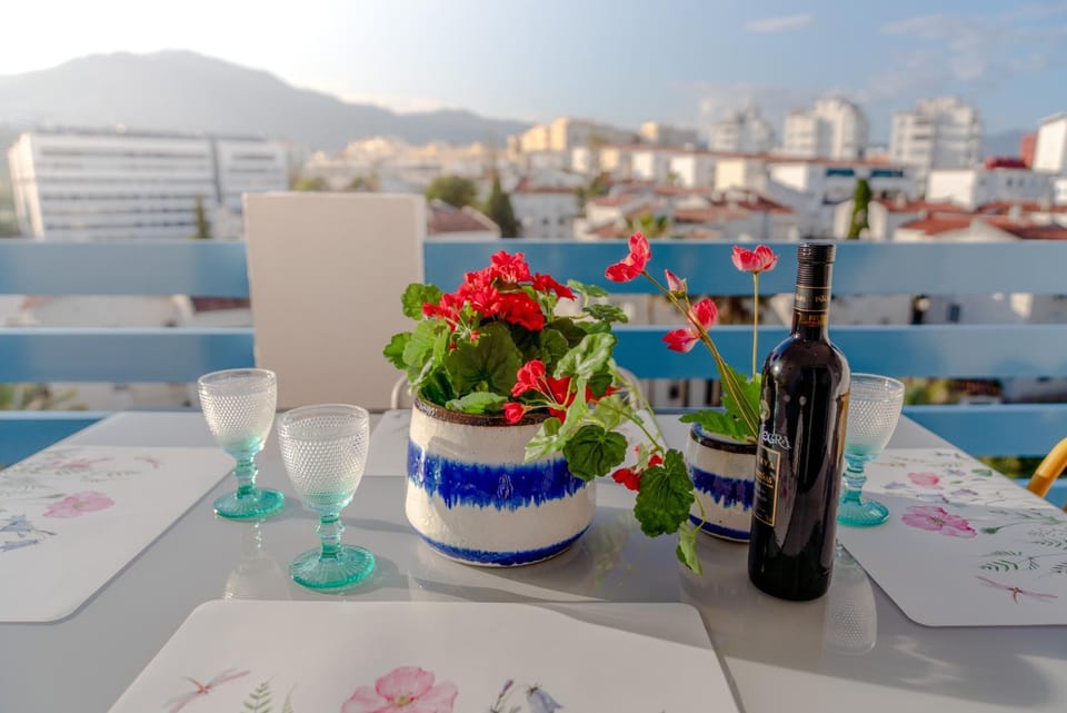Balcony/Terrace, City view, Mountain view, Sea view