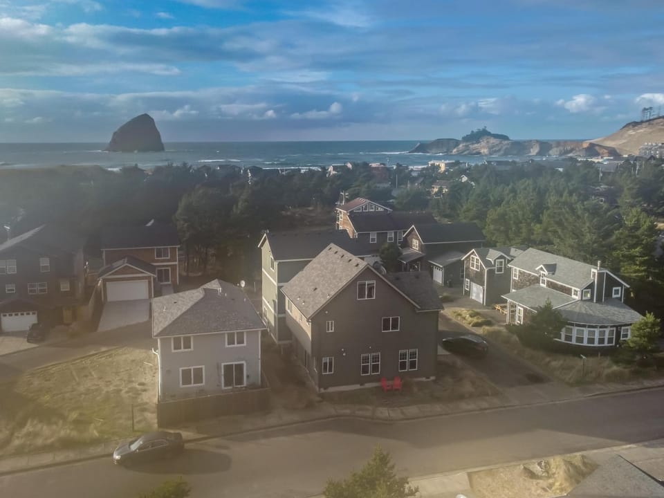 With Salt, Please - Meredith Lodging House in Pacific City