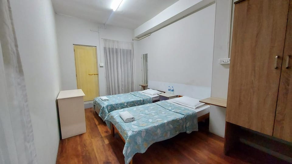 Hotel Dinthar Zara Hotel in India