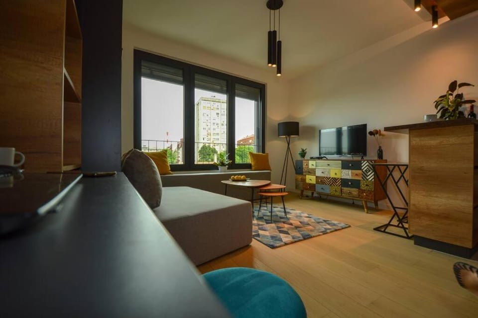 STUDIO K district (central BG+private parking) Apartment in Belgrade