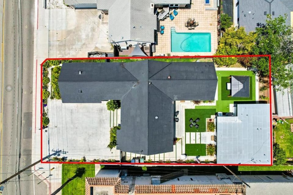 Luxury 4 bedroom villa Villa in Huntington Beach
