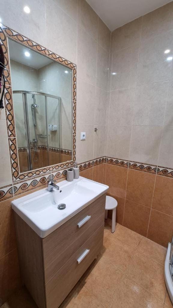 Shower, Bathroom