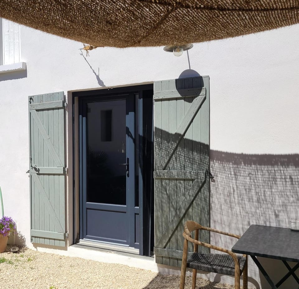 Saskia's loft Mazan -Studio cosy au calme proche du Ventoux House in Mazan