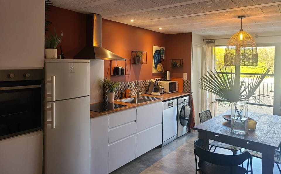 Saskia's loft Mazan -Studio cosy au calme proche du Ventoux House in Mazan