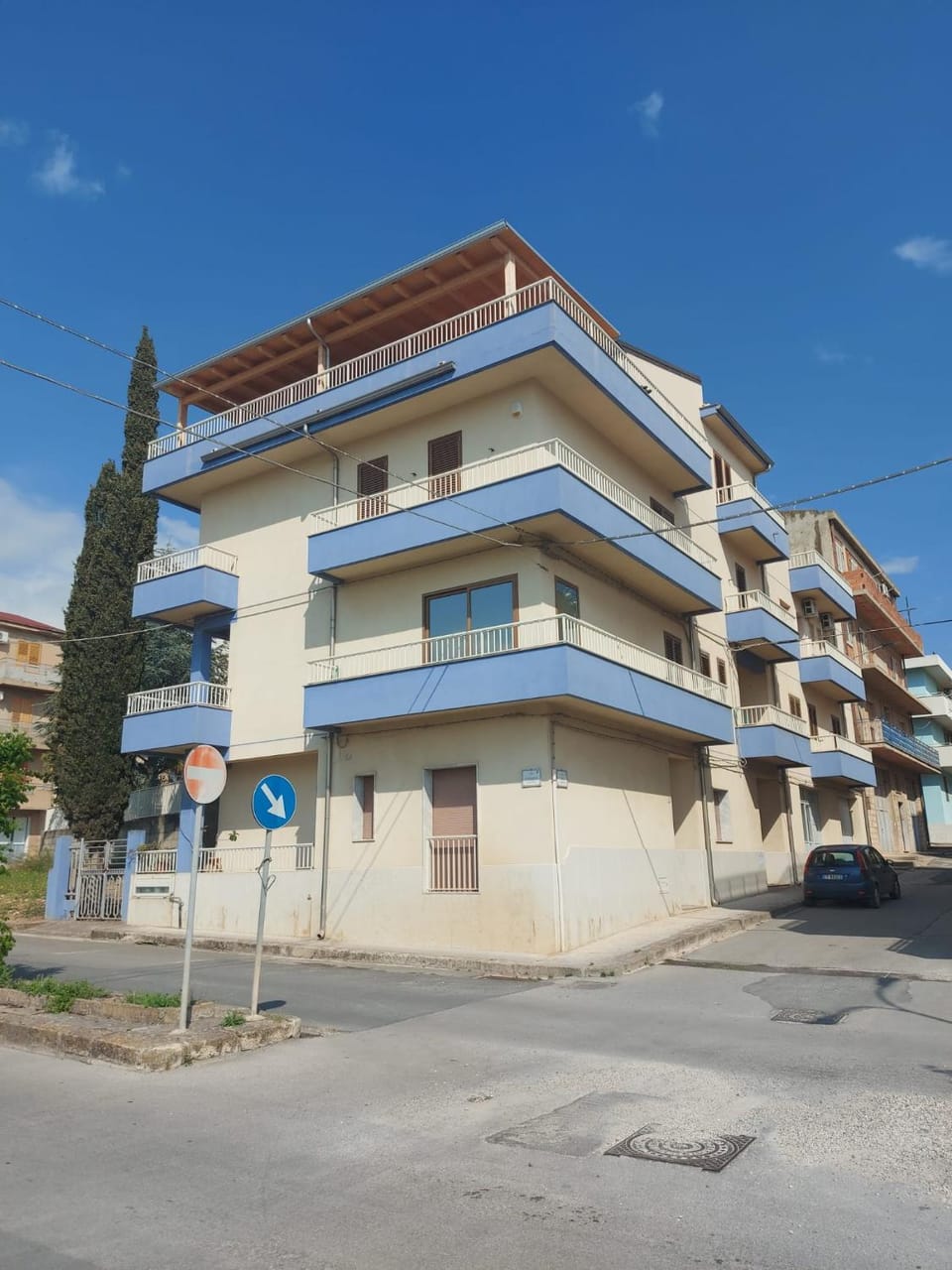 Property building, Street view