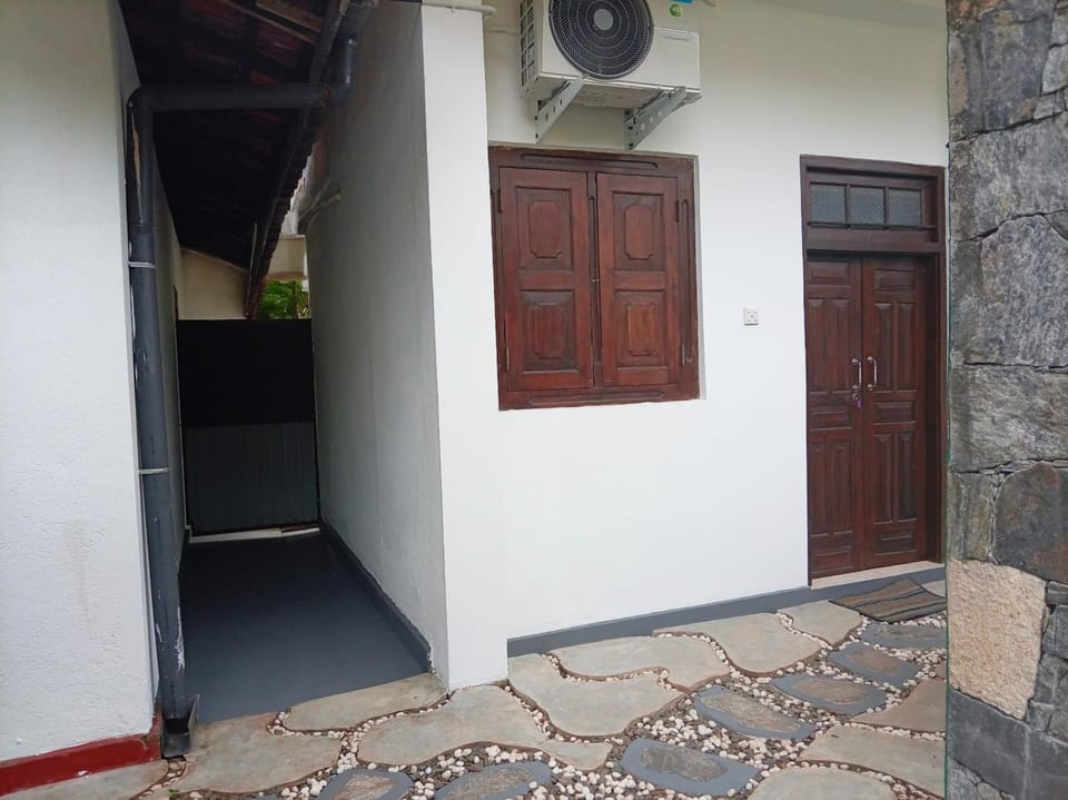 Facade/entrance, Parking